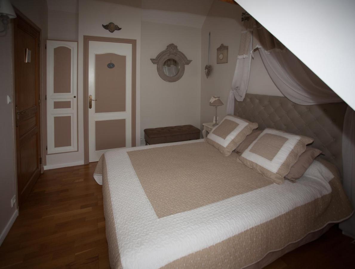 Les Jarrieres Bed & Breakfast Dame-Marie-les-Bois Dış mekan fotoğraf