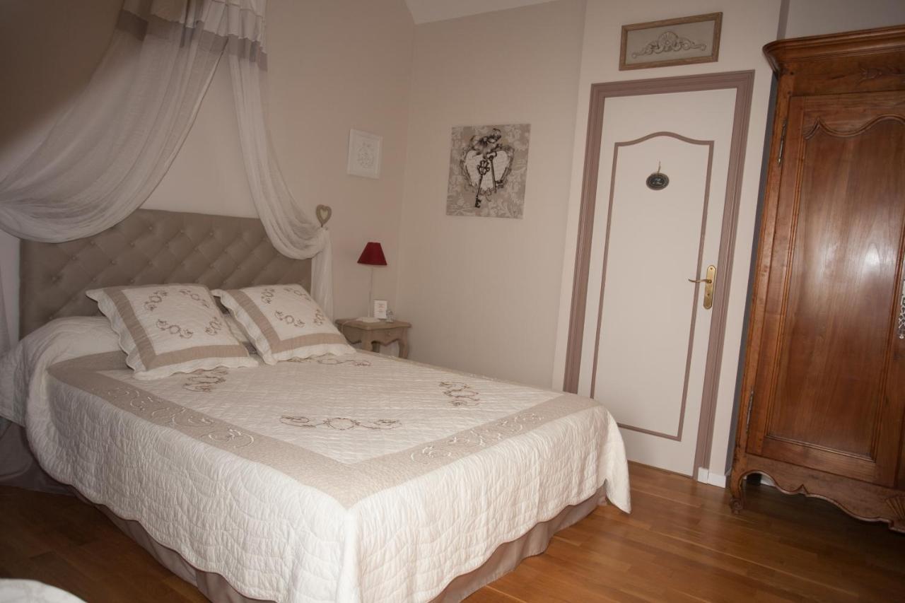Les Jarrieres Bed & Breakfast Dame-Marie-les-Bois Dış mekan fotoğraf